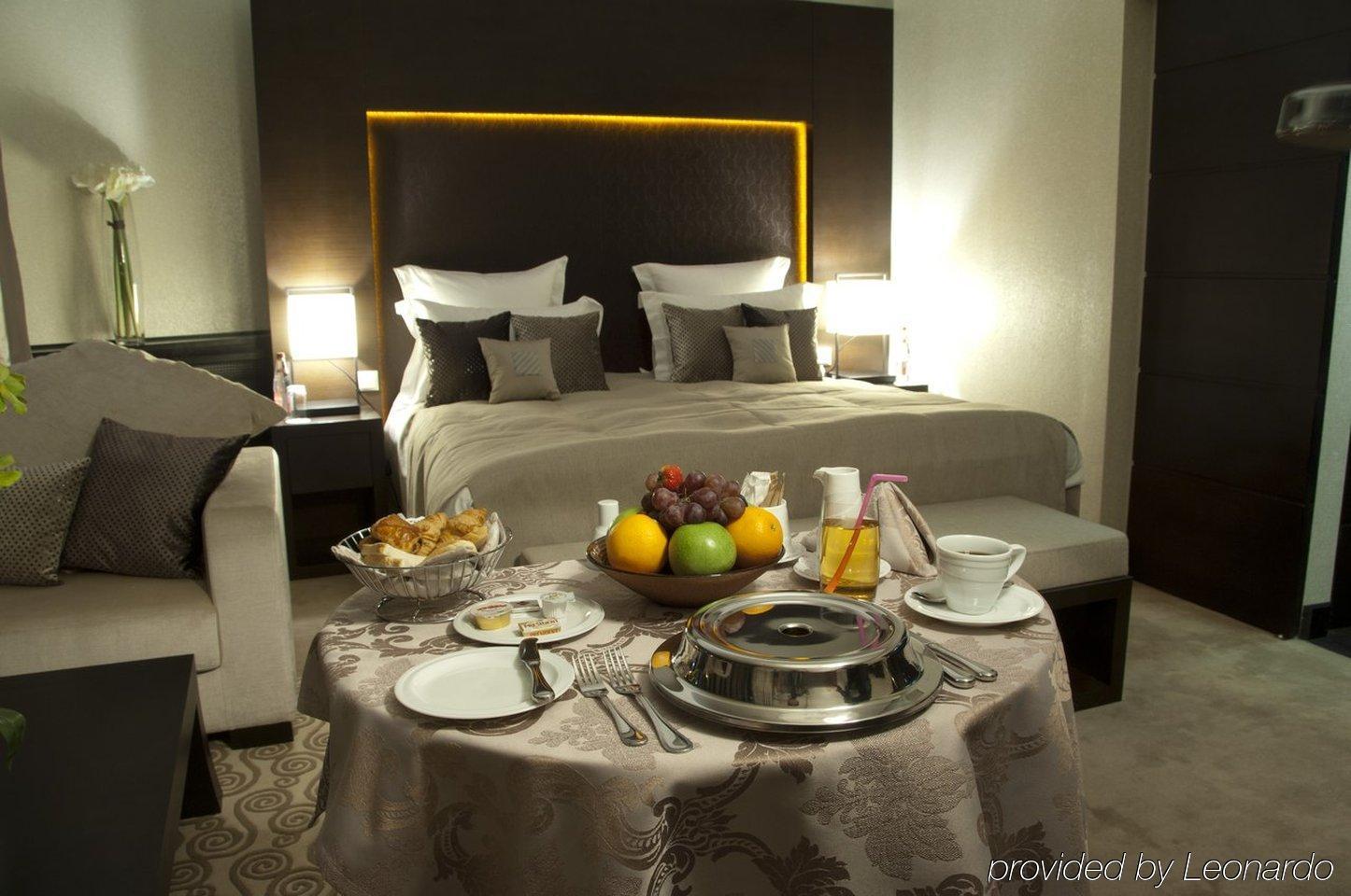 Donatello Boutique Hotel Alma-Ata Exteriör bild
