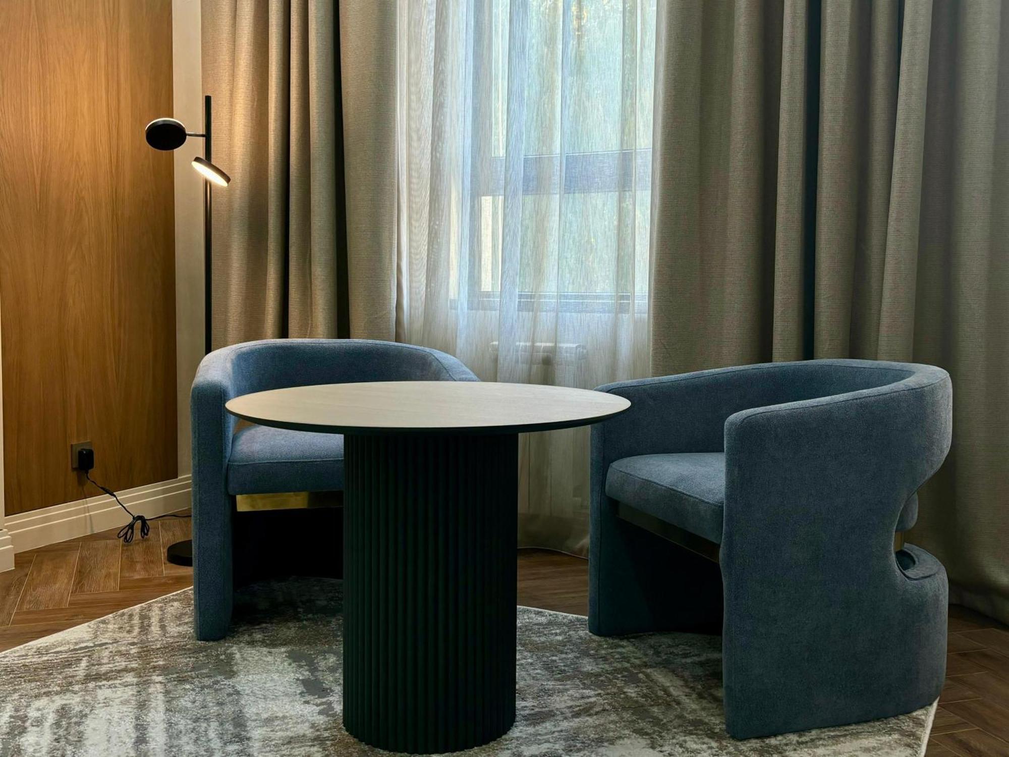 Donatello Boutique Hotel Alma-Ata Exteriör bild