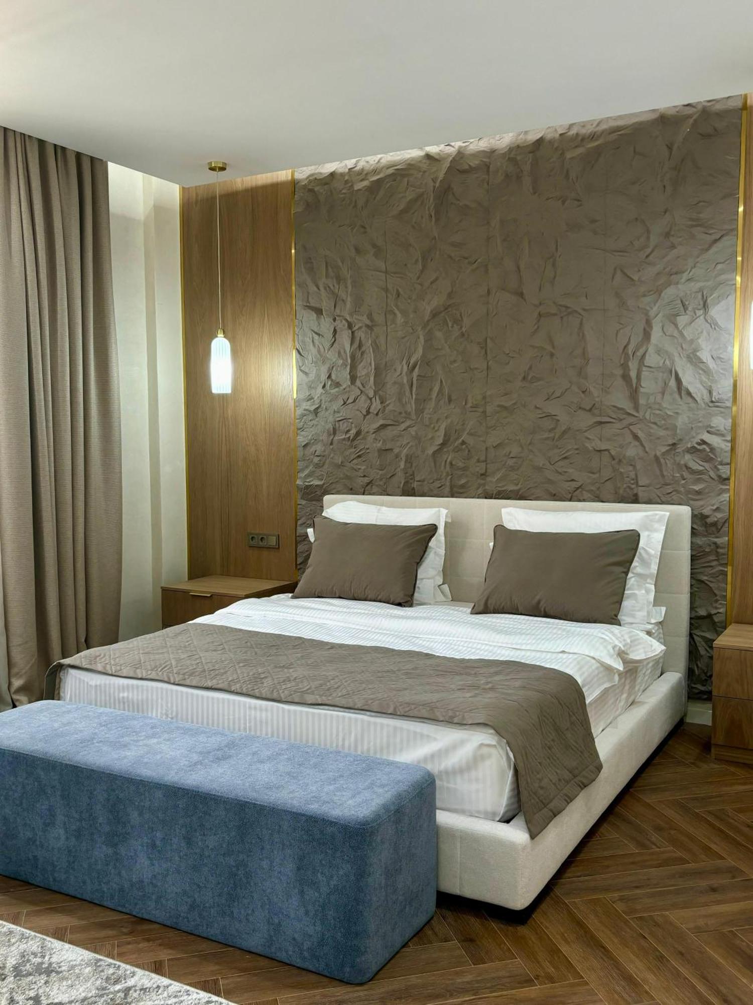 Donatello Boutique Hotel Alma-Ata Exteriör bild