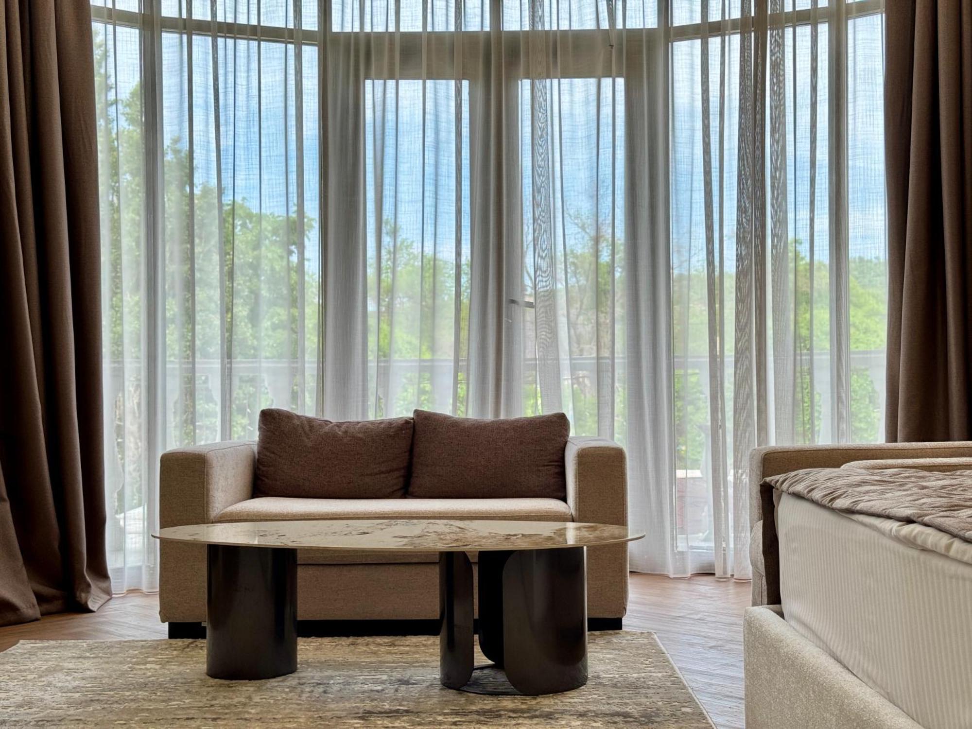 Donatello Boutique Hotel Alma-Ata Exteriör bild