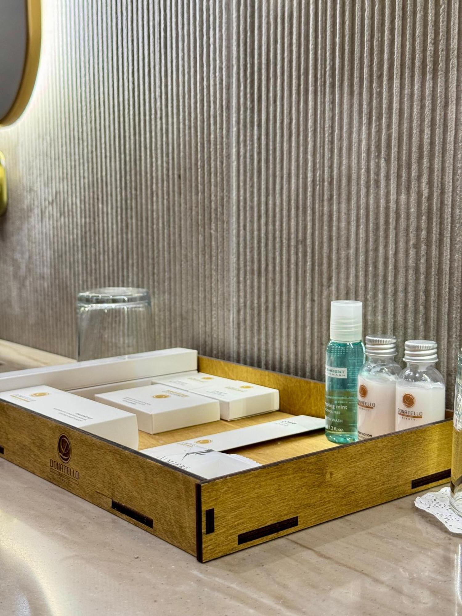 Donatello Boutique Hotel Alma-Ata Exteriör bild